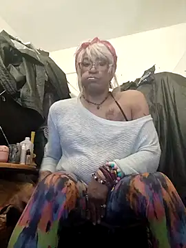 Snapshot of Mune_Raez_6 chatting on 5, 11, 2025 Mune Raez 6 online show from 5, 11, 2025