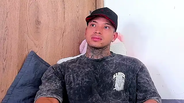 Snapshot of Stiven_collins chatting on 29, 11, 2025 Stiven collins online show from 29, 11, 2025