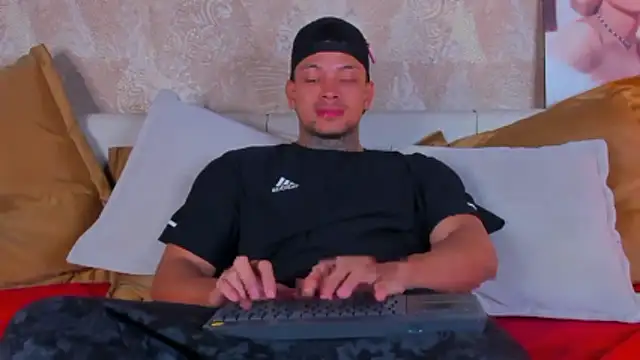 Stiven collins online show from 15, 2, 2026