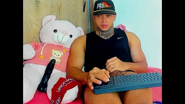 Snapshot of Stiven_collins chatting on 22, 10, 2025 Stiven collins online show from 22, 10, 2025