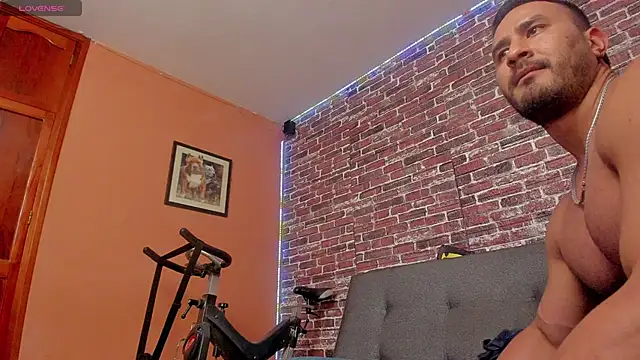 curt xxx online show from 20, 2, 2025