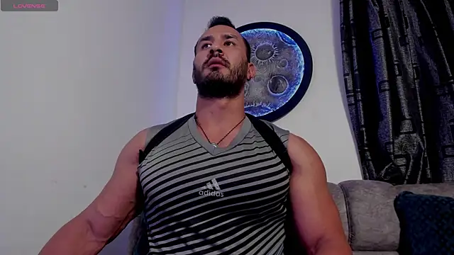 curt xxx online show from 8, 4, 2026