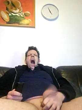 Knuffelstaaf123 online show from 28, 2, 2025