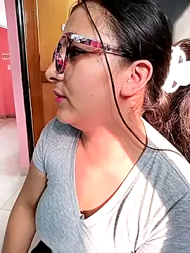 Cute Penelope online show from 25, 2, 2025