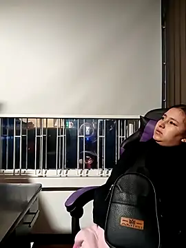 Snapshot of Cute_Penelope chatting on 14, 11, 2025 Cute Penelope online show from 14, 11, 2025