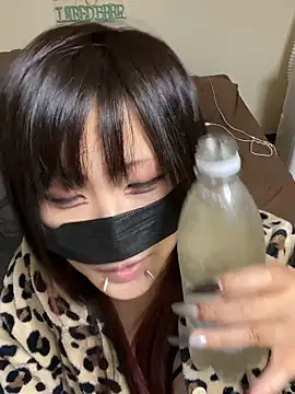 Snapshot of miyabi_room chatting on 15, 7, 2026 miyabi room online show from 15, 7, 2026
