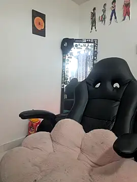 Honey-420- online show from 19, 10, 2025