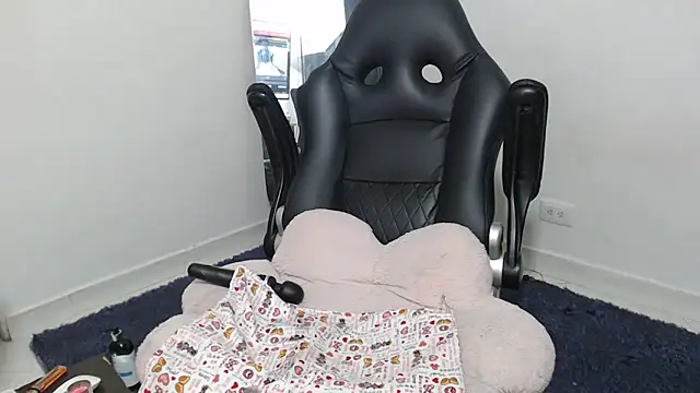 Honey-420- online show from 16, 5, 2026