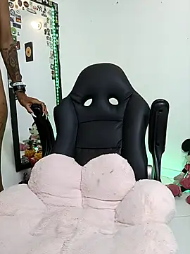 Honey-420- online show from 20, 9, 2025