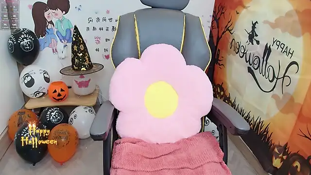  Mizuki  online show from 31, 10, 2025