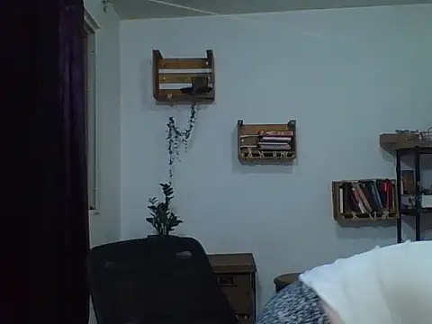 charlott ponce online show from 4, 4, 2026