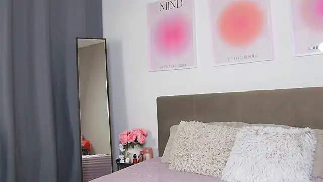 VioletiSwone online show from 8, 1, 2026