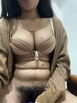 Thirsty Malika online show from 13, 12, 2025