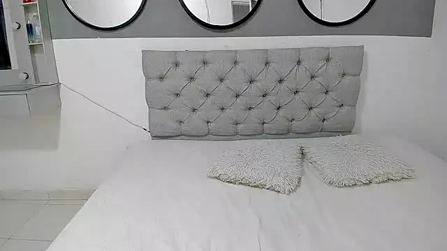 Sara valentina2 online show from 12, 3, 2025