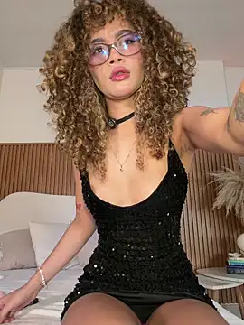 Lianh Benett online show from 8, 2, 2026