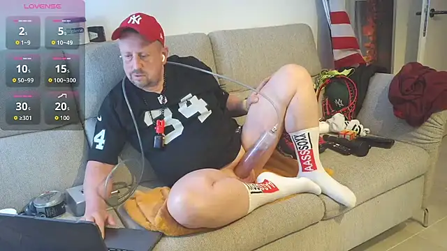 Snapshot of Poppersbate chatting on 5, 5, 2026 Poppersbate online show from 5, 5, 2026