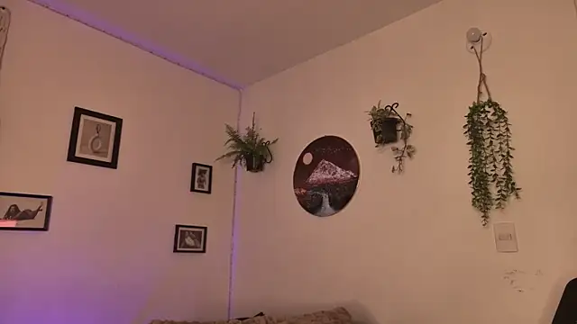 MegganCarter online show from 8, 2, 2026