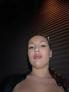 Snapshot of Syka0001 chatting on 25, 6, 2026 Syka0001 online show from 25, 6, 2026