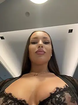 Syka0001 online show from 15, 4, 2026