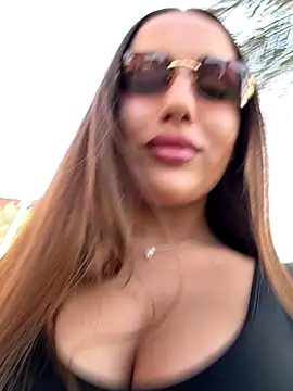 Snapshot of Syka0001 chatting on 27, 11, 2025 Syka0001 online show from 27, 11, 2025