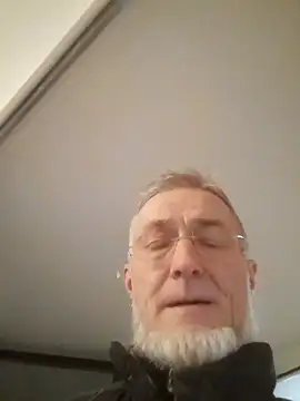 Snapshot of 60philippe chatting on 22, 12, 2024 60philippe online show from 22, 12, 2024