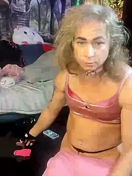 Snapshot of KrystallCox@xh chatting on 28, 11, 2025 KrystallCoxxh online show from 28, 11, 2025