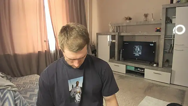 Snapshot of EthanPinkman chatting on 15, 5, 2026 EthanPinkman online show from 15, 5, 2026