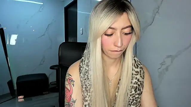 LilithCooperr  online show from 10, 10, 2025