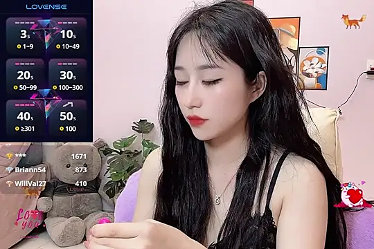  LLisa  online show from 20, 3, 2025