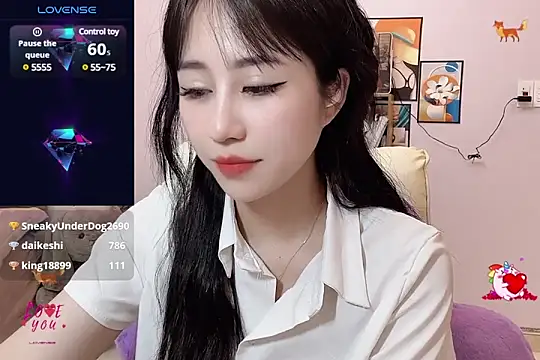  LLisa  online show from 2, 3, 2025