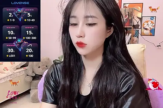  LLisa  online show from 24, 2, 2025