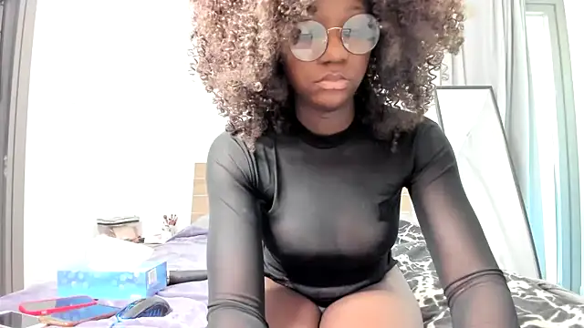 Snapshot of blackfoxxy_ chatting on 3, 2, 2026 blackfoxxy online show from 3, 2, 2026