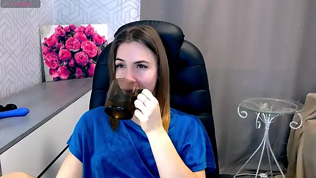 Naughty  Megan online show from 22, 2, 2025