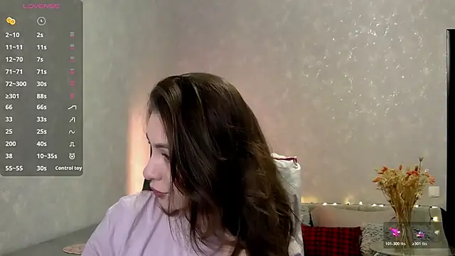 Snapshot of Naughty__Megan chatting on 28, 5, 2026 Naughty Megan online show from 28, 5, 2026