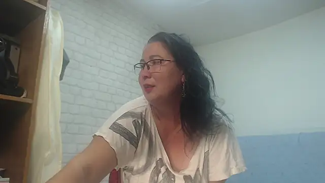 EmmaSquirt online show from 16, 11, 2025