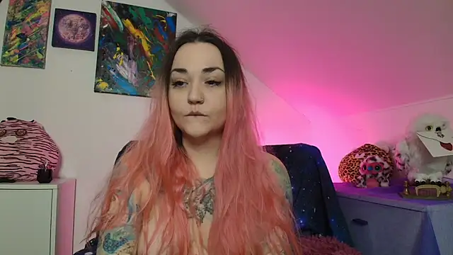 PinkHurricaneOfficial online show from 6, 2, 2026