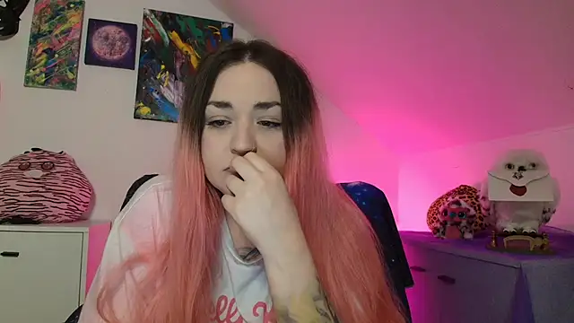 PinkHurricaneOfficial online show from 22, 2, 2026