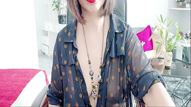 Snapshot of Miu-Le chatting on 21, 7, 2026 Miu-Le online show from 21, 7, 2026