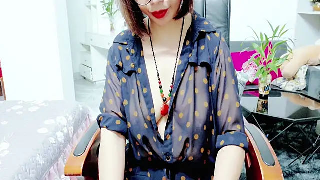 Snapshot of Miu-Le chatting on 25, 6, 2026 Miu-Le online show from 25, 6, 2026