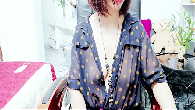 Snapshot of Miu-Le chatting on 13, 7, 2026 Miu-Le online show from 13, 7, 2026