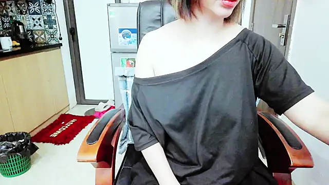 Miu-Le online show from 14, 11, 2025