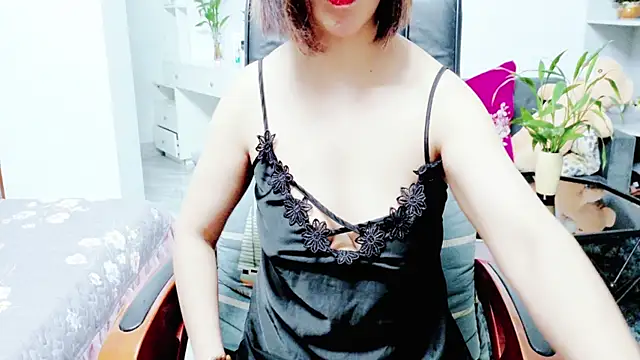 Snapshot of Miu-Le chatting on 23, 6, 2026 Miu-Le online show from 23, 6, 2026