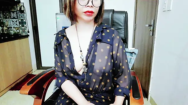 Miu-Le online show from 15, 11, 2025