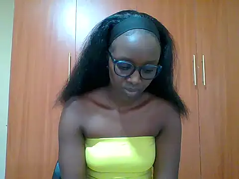 Snapshot of sexy_darleen23 chatting on 21, 6, 2026 sexy darleen23 online show from 21, 6, 2026
