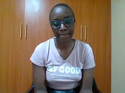 sexy darleen23 online show from 10, 3, 2026