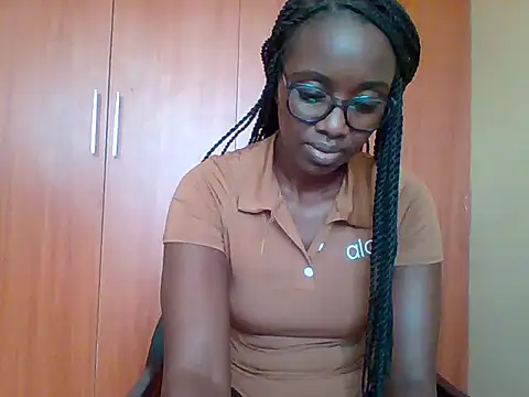 sexy darleen23 online show from 12, 5, 2026