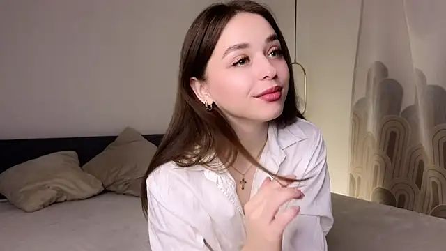 EstherMitchel online show from 3, 10, 2025
