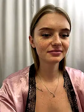 lovelly molly online show from 7, 11, 2025