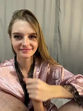 lovelly molly online show from 18, 2, 2025
