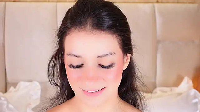 KiraKayleigh1 online show from 14, 3, 2026